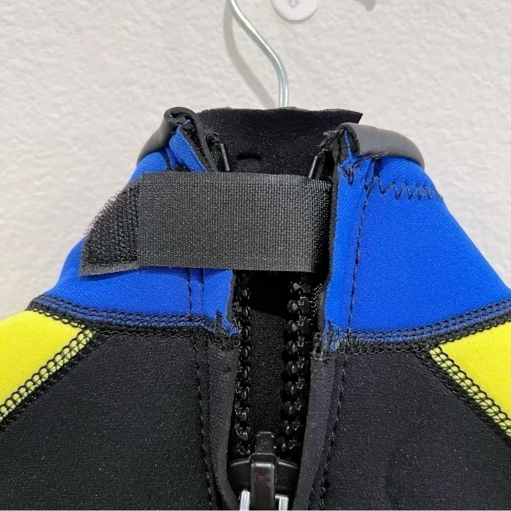 ACTION PLUS Neoprene Radial Flex Wetsuit Size Junior L